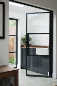 Модерна стъклена интериорна врата за дома 2020